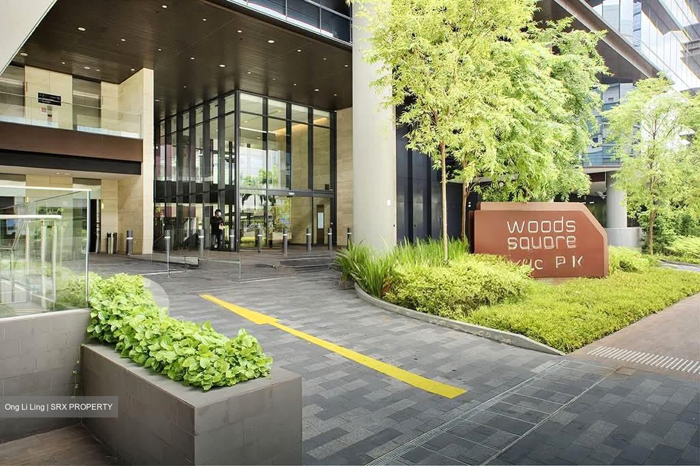 Woods Square (D25), Office #584858991